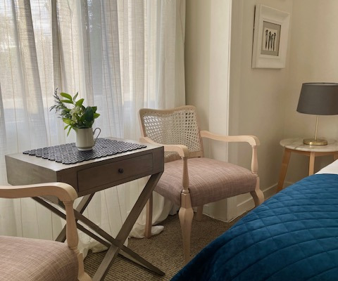 Deluxe King Room Chairs